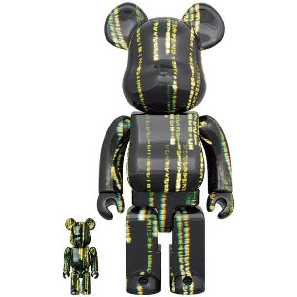 Bearbrick Sæt featuring Matrix digital rain design for 2021 film The Matrix Resurrections.