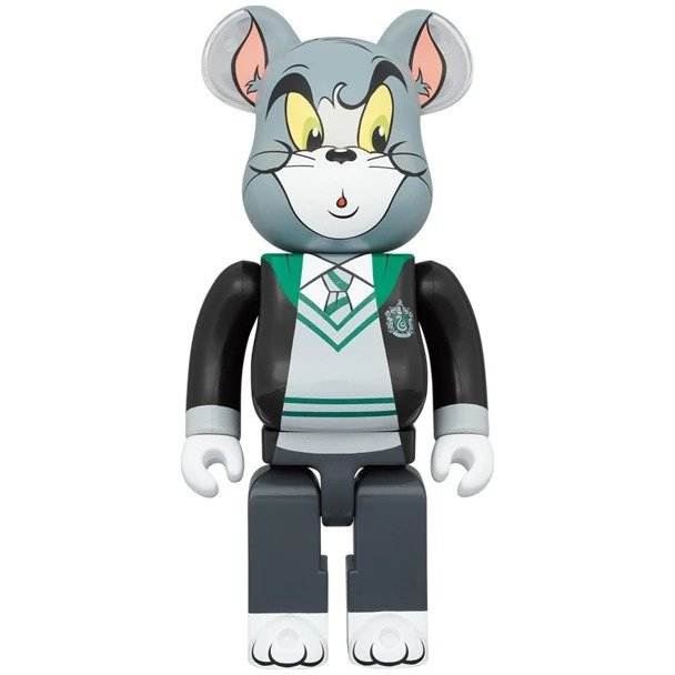 1000% Bearbrick Tom in Hogwarts robes statue.