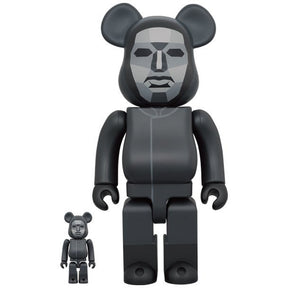 400% &amp; 100% Bearbrick Set - Squid Game (Frontman) 