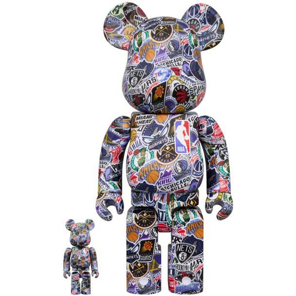 400% &amp; 100% Bearbrick - NBA-logotypmönster