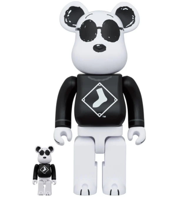 400% & 100% Bearbrick Sæt - Snoopy White Sox (MLB x Peanuts)