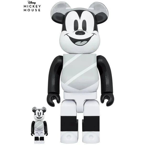 400% &amp; 100% Bearbrick Set - Musse Pigg (Hatt och Poncho)