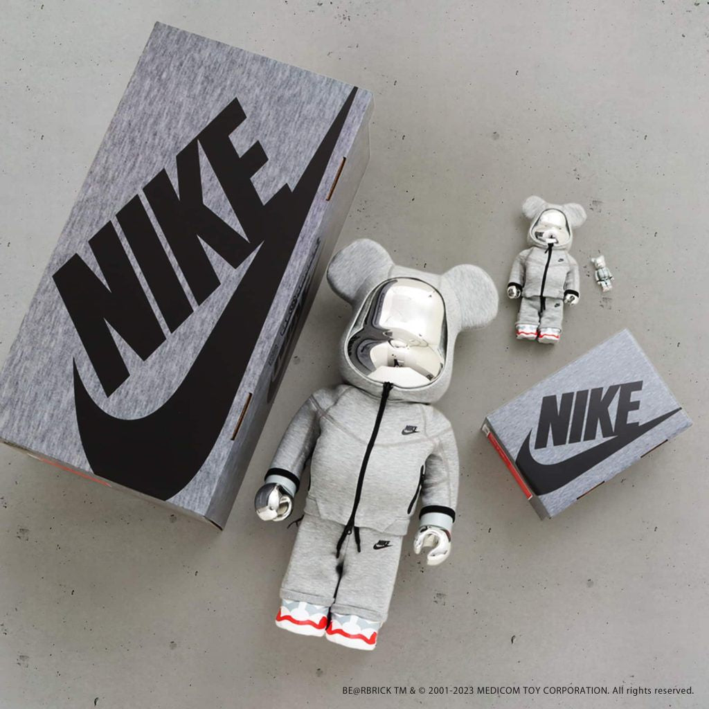 400% &amp; 100% Bearbrick Set - Nike Tech Fleece N98