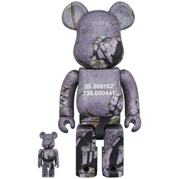 400 % &amp; 100 % Bearbrick Set - Tokyo Översikt (Benjamin Grant)